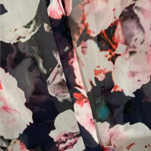 2/$20 Finders Keepers Floral Button-Up Blouse - Pink and Black sheer size M - Picture 2 of 7